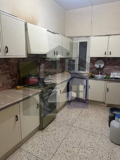 400 Sq. Yd Bungalow For Sale In Gulshan Iqbal Block-6