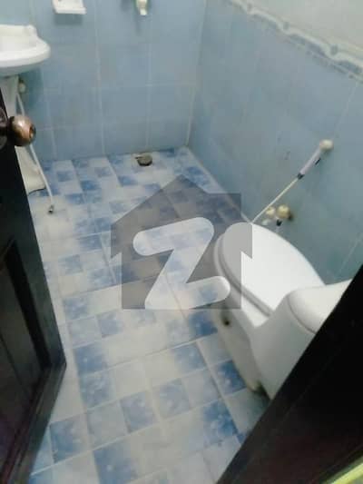 سبزہ زار سکیم لاہور میں 2 کمروں کا 5 مرلہ زیریں پورشن 42.0 ہزار میں کرایہ پر دستیاب ہے۔