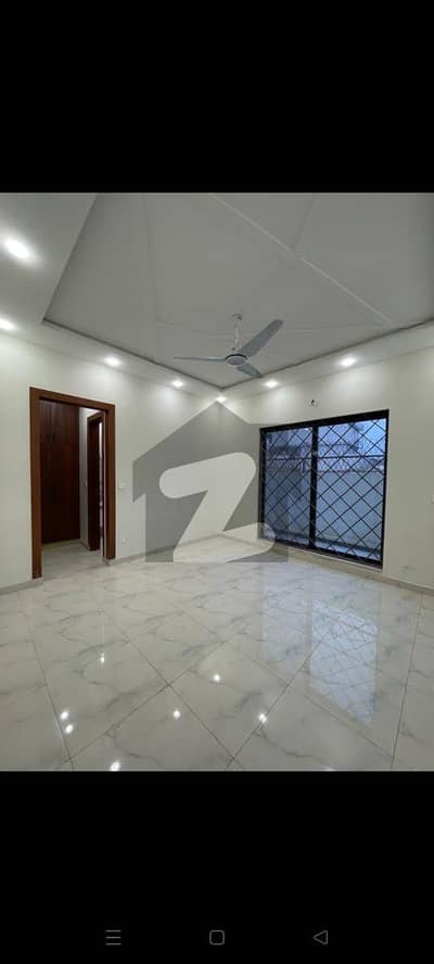 7 Marla Brand New House Available For Rent