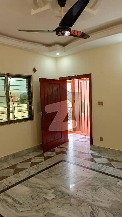 جی ۔ 9/2 جی ۔ 9,اسلام آباد میں 2 کمروں کا 6 مرلہ بالائی پورشن 80.0 ہزار میں کرایہ پر دستیاب ہے۔