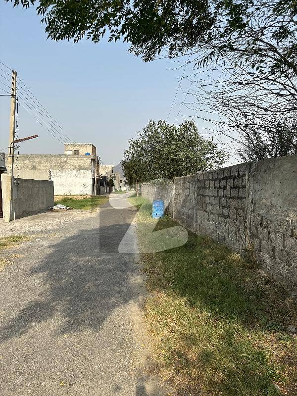 ایگزیکٹو ٹاؤن چکوال میں 8 مرلہ رہائشی پلاٹ 36.0 لاکھ میں برائے فروخت۔ ایگزیکٹو ٹاؤن چکوال میں 8 مرلہ رہائشی پلاٹ 36.0 لاکھ میں برائے فروخت۔