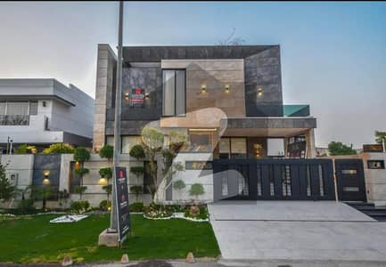 ڈی ایچ اے فیز 6 ڈیفنس (ڈی ایچ اے),لاہور میں 6 کمروں کا 1 کنال مکان 4.5 لاکھ میں کرایہ پر دستیاب ہے۔