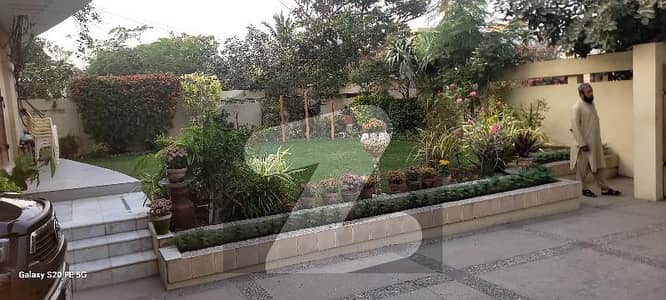 ڈی ایچ اے فیز 6 ڈی ایچ اے ڈیفینس,کراچی میں 4 کمروں کا 2 کنال مکان 21.0 کروڑ میں برائے فروخت۔