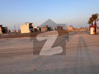 5 Marla Prime Location Plot Available For Sale