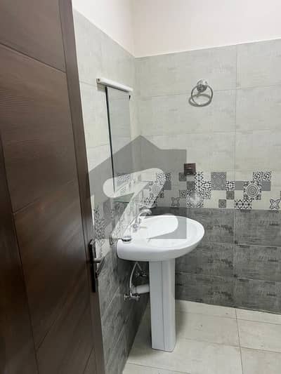 7 Marla Upper Portion Available For Rent