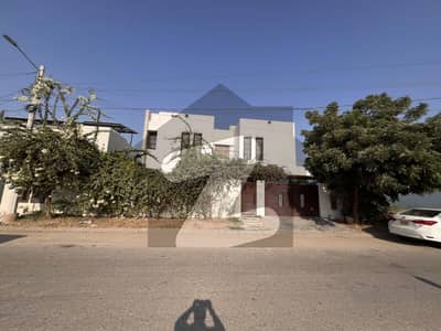 500 YARDS BUNGLOW IN PHASE 8