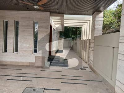 ایف ۔ 6 اسلام آباد میں 7 کمروں کا 18 مرلہ مکان 13.8 لاکھ میں کرایہ پر دستیاب ہے۔