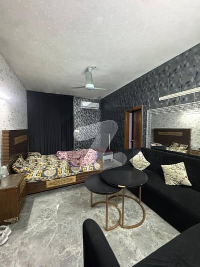 34 Marla Beautiful Park-Facing House for Sale Shadman, Near Canal Road Commission: 2%