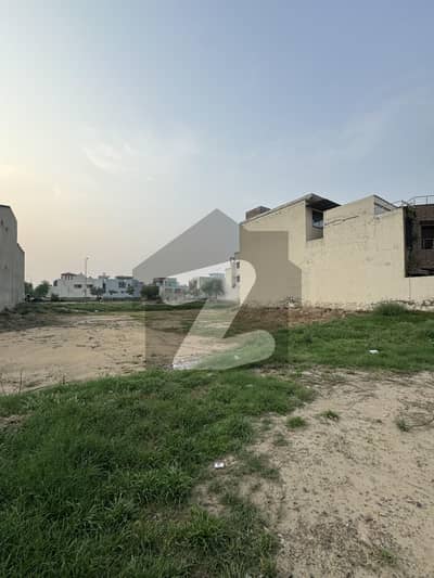 Beautiful located plot in phase 2, Sitara valley, Sheikhupura road