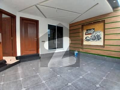 ایڈن ویلی فیصل آباد میں 3 کمروں کا 5 مرلہ مکان 2.25 کروڑ میں برائے فروخت۔