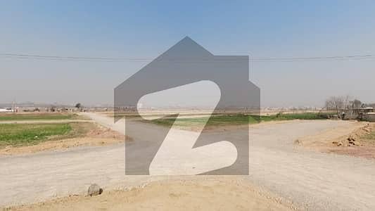 بحریہ ٹاؤن فیز 8 - کلب سٹی بحریہ ٹاؤن فیز 8,بحریہ ٹاؤن راولپنڈی,راولپنڈی میں 1 کنال رہائشی پلاٹ 1.65 کروڑ میں برائے فروخت۔