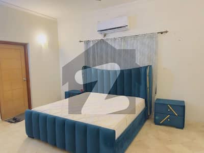 1KANAL UPPER PORTION FURNISHED IN SUI GASS SOCIETY