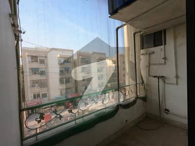 Perfect Prime Location 1400 Square Feet Flat In Country Terrace For sale