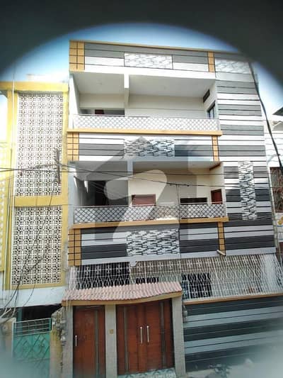 نارتھ کراچی ۔ سیکٹر 11ای نارتھ کراچی,کراچی میں 8 کمروں کا 3 مرلہ مکان 1.72 کروڑ میں برائے فروخت۔