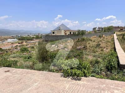 Beautiful 35 Marla Plot Margalla View