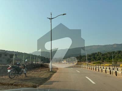 نیول فارمز ہاؤسنگ سکیم سیکٹر سی ناول فارمز ہاؤسنگ سکیم,اسلام آباد میں 5 کنال رہائشی پلاٹ 5.7 کروڑ میں برائے فروخت۔