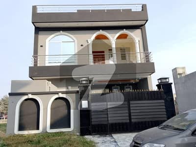 Modern Elegance Meets Comfort Brand New 8 Marla House in Audit & Accounts Society!