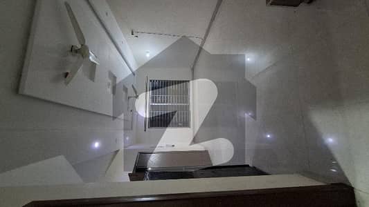 ڈی ایچ اے 11 رہبر فیز 2 ڈی ایچ اے 11 رہبر,لاہور میں 1 کمرے کا 5 مرلہ زیریں پورشن 45.0 ہزار میں کرایہ پر دستیاب ہے۔