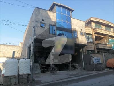 Perfect Prime Location 6 Marla Building In Airport Housing Society - Sector 4 For sale