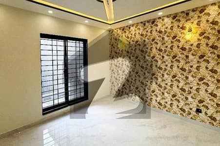 ڈریم گارڈنز ڈیفینس روڈ,لاہور میں 2 کمروں کا 3 مرلہ مکان 1.8 کروڑ میں برائے فروخت۔