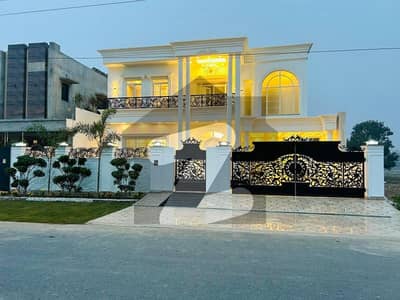 سینٹرل پارک ۔ بلاک بی سینٹرل پارک ہاؤسنگ سکیم,لاہور میں 5 کمروں کا 1 کنال مکان 7.5 کروڑ میں برائے فروخت۔