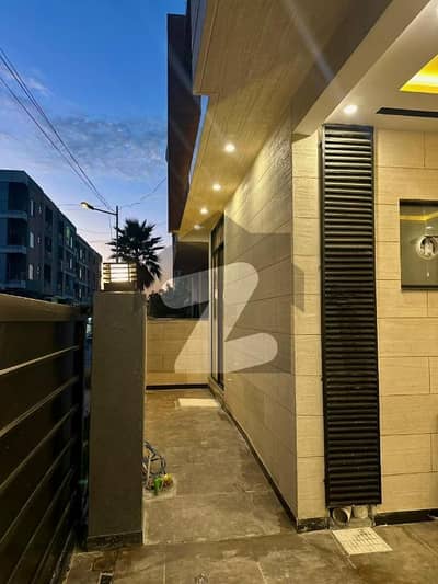 8 Marla House In Mumtaz City Is Available