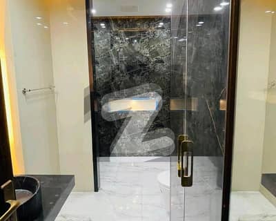 ایڈن آچرڈ فیصل آباد میں 3 کمروں کا 5 مرلہ مکان 2.35 کروڑ میں برائے فروخت۔