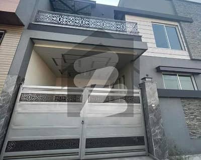 ایڈن آچرڈ فیصل آباد میں 3 کمروں کا 5 مرلہ مکان 1.95 کروڑ میں برائے فروخت۔