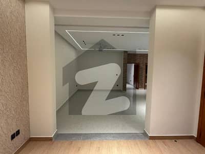 Prime location Office available for rent in Al kabir