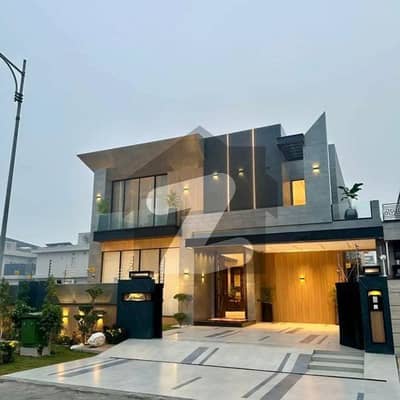 بحریہ ٹاؤن فیز 8 بحریہ ٹاؤن راولپنڈی,راولپنڈی میں 5 کمروں کا 10 مرلہ مکان 1.4 لاکھ میں کرایہ پر دستیاب ہے۔