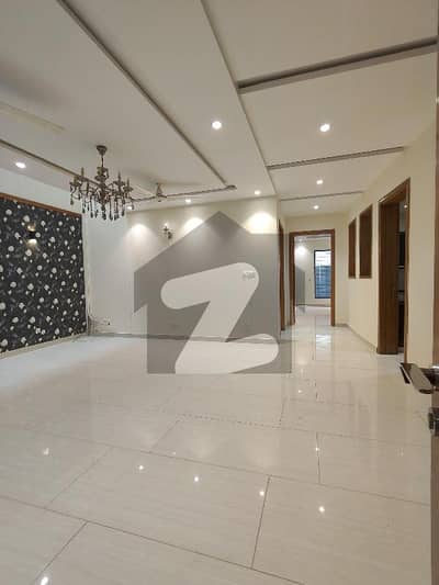 HOUSE FOR SALE IN E-11/3 MULTI