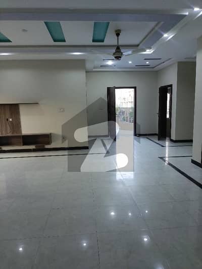 Architect Society 1 Kanal Uppar Portion Available For Rent