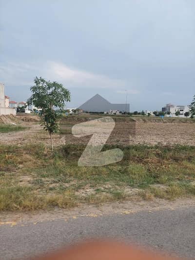 5 Marla plot for sale Z6 Ivy Green paragon city