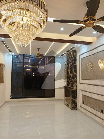 پارک ویو سٹی لاہور میں 4 کمروں کا 5 مرلہ مکان 85.0 ہزار میں کرایہ پر دستیاب ہے۔