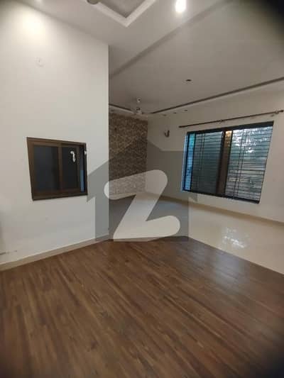 ای ایم ای سوسائٹی لاہور میں 2 کمروں کا 10 مرلہ مکان 85.0 ہزار میں کرایہ پر دستیاب ہے۔