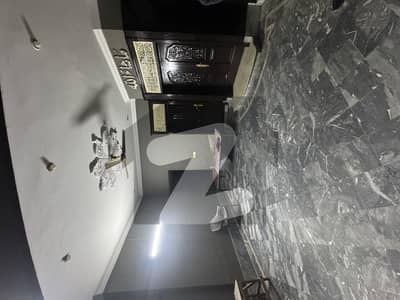 جوہر ٹاؤن لاہور میں 3 کمروں کا 12 مرلہ بالائی پورشن 85.0 ہزار میں کرایہ پر دستیاب ہے۔