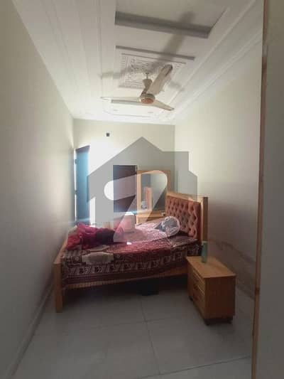 ایم اے جناح روڈ ملتان میں 5 کمروں کا 5 مرلہ مکان 1.75 کروڑ میں برائے فروخت۔