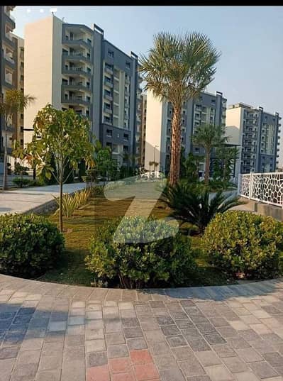 10 MARLA 3 BEDROOMS APARTMENT AVAILABLE FOR RENT