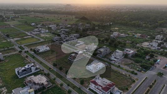 وادی ستارہ لاہور ۔ شیخوپورہ ۔ فیصل آباد روڈ,فیصل آباد میں 2 کنال رہائشی پلاٹ 5.78 کروڑ میں برائے فروخت۔