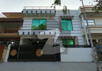 جی ۔ 11 اسلام آباد میں 5 کمروں کا 7 مرلہ مکان 7.5 کروڑ میں برائے فروخت۔