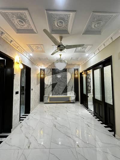 5 Marla Brand New Modern Design Lavish House For Sale In Park View City Lahore | For Discounted Price And Original Pictures Download The App "Signature Lands".