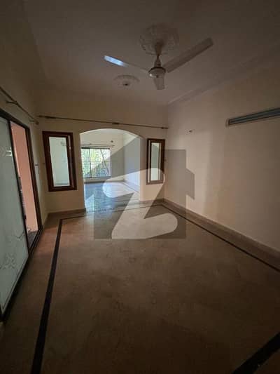 1 Kanal Lower Portion in NFC SOCIETY facing Park