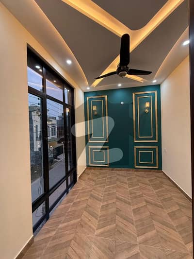 الحفیظ گارڈن - فیز 5 الحفیظ گارڈن,جی ٹی روڈ,لاہور میں 3 کمروں کا 3 مرلہ مکان 1.65 کروڑ میں برائے فروخت۔ الحفیظ گارڈن - فیز 5 الحفیظ گارڈن,جی ٹی روڈ,لاہور میں 3 کمروں کا 3 مرلہ مکان 1.65 کروڑ میں برائے فروخت۔