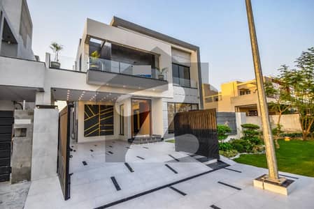 ڈی ایچ اے فیز 4 ڈیفنس (ڈی ایچ اے),لاہور میں 4 کمروں کا 10 مرلہ مکان 1.8 لاکھ میں کرایہ پر دستیاب ہے۔