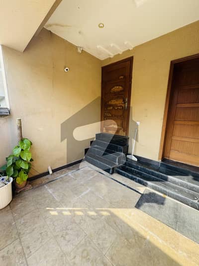 25x40 Brand New Upper Portion Available For Rent.