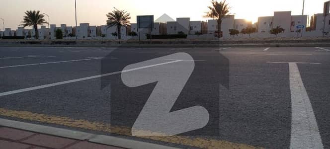 3Bed DDL 125sq yd Villa FOR SALE at ALI BLOCK All amenities nearby including MOSQUE, General Store & Parks