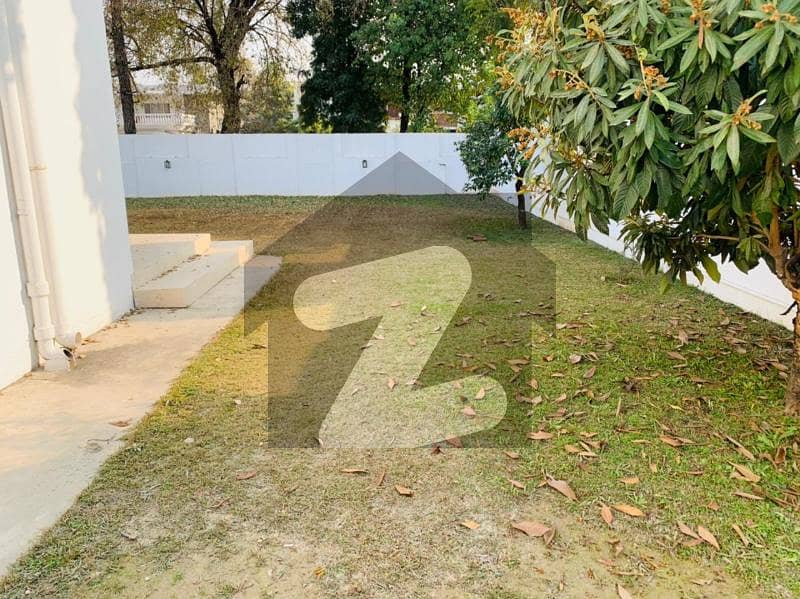 ایف ۔ 8 اسلام آباد میں 4 کمروں کا 4 کنال مکان 9.0 لاکھ میں کرایہ پر دستیاب ہے۔ ایف ۔ 8 اسلام آباد میں 4 کمروں کا 4 کنال مکان 9.0 لاکھ میں کرایہ پر دستیاب ہے۔