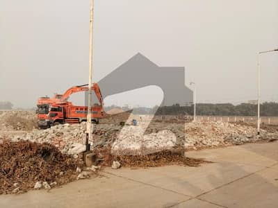 فیروزپور روڈ لاہور میں 5 کنال کمرشل پلاٹ 45.0 کروڑ میں برائے فروخت۔