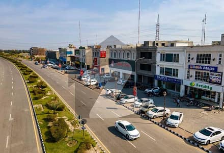 5 marla hot location facing park Main Boulevard plot available for sale in Lake City