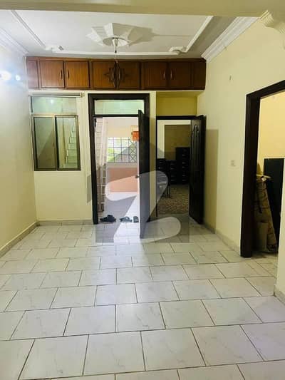 گلستانِ جوہر کراچی میں 10 کمروں کا 7 مرلہ مکان 5.25 لاکھ میں کرایہ پر دستیاب ہے۔